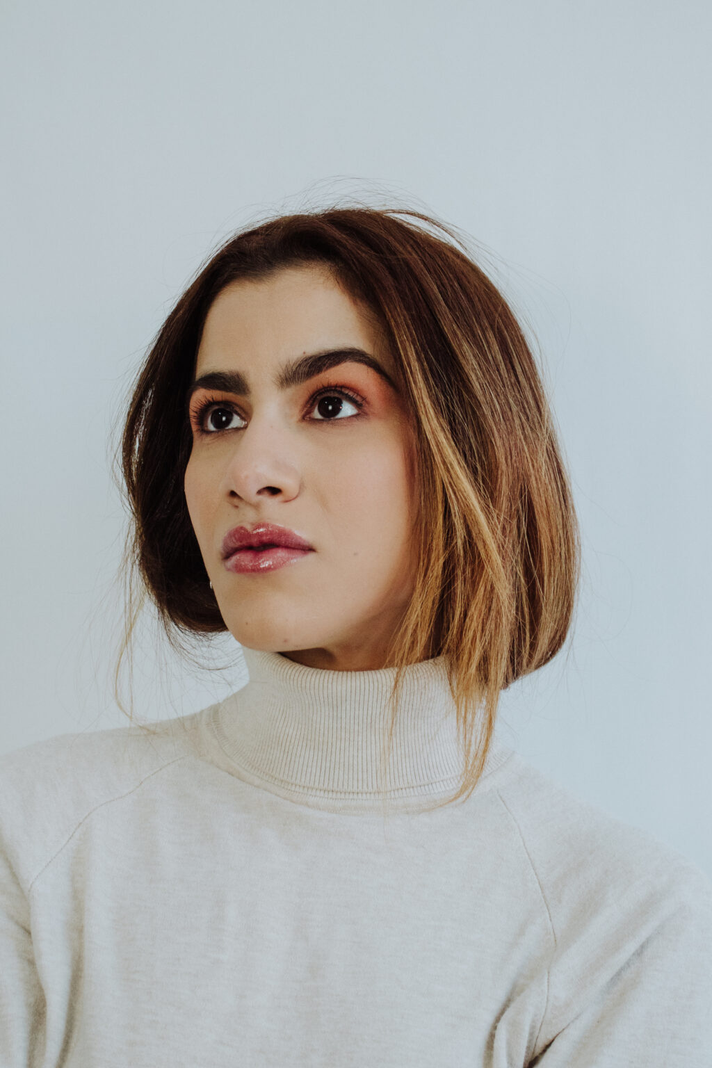 Dra. Ivana Ponce — medica esteta CRM-PR 46488 Curitiba