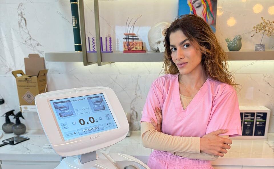 Bioestimulador ou Ultrassom Microfocado? Entenda as Diferenças e Escolha o Melhor para Você