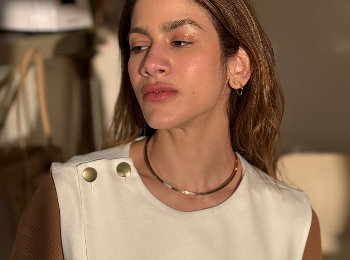 O PODER DE UM MENTO NA FACE FEMININA